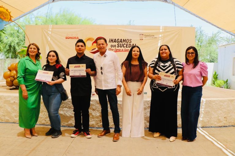Encabeza alcalde Iván Sandoval cierre de cursos “Aprender para Emprender”
